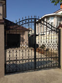 Установка кованных ворот ВК5 на заказ