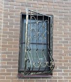 Процесс изготовления металлической распашной решетки РП11 на окно