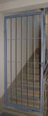 Изготовление металлической решетчатой двери РД06 на заказ